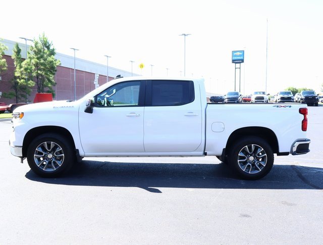 2025 Chevrolet Silverado 1500 LT photo 27