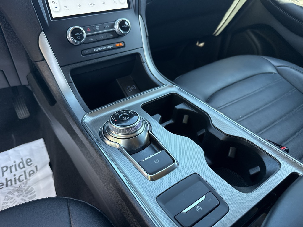 2022 Ford Edge SEL photo 15