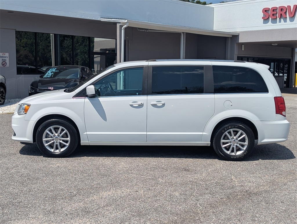 2019 Dodge Grand Caravan SXT photo 2