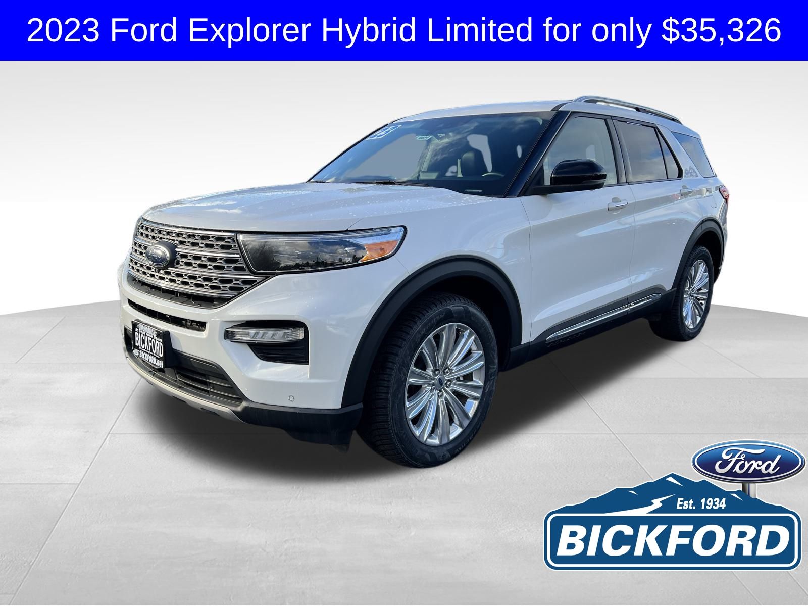 2023 Ford Explorer Limited's photo