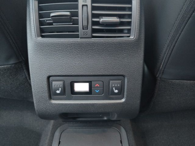 2025 Mitsubishi Outlander PHEV SEL photo 26