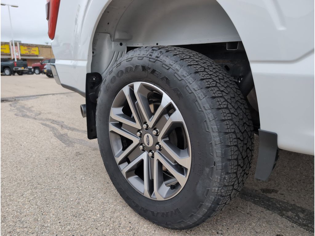 2021 Ford F-150 XLT photo 6