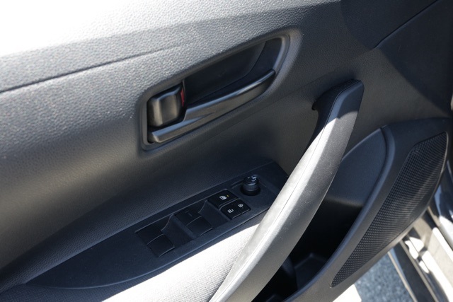 2024 Toyota Corolla LE photo 10