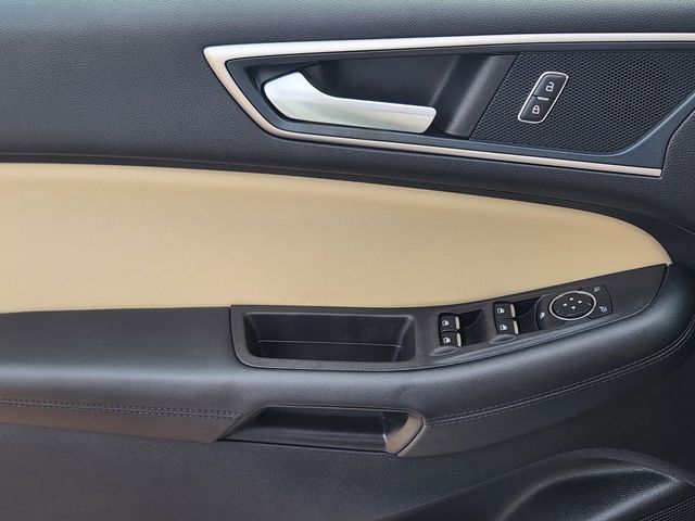 2024 Ford Edge SEL photo 21