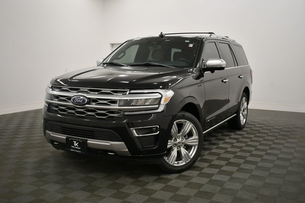 Used 2022 Ford Expedition Platinum with VIN 1FMJU1MT0NEA38918 for sale in Rochester, Minnesota