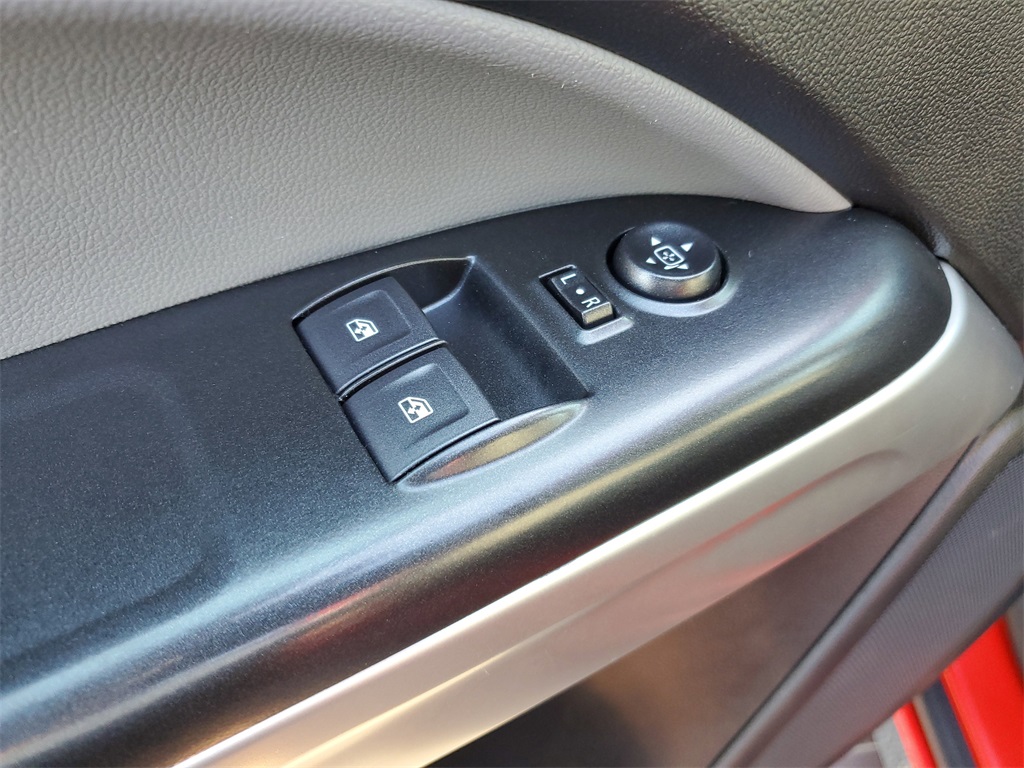 2019 Chevrolet Colorado LT photo 18