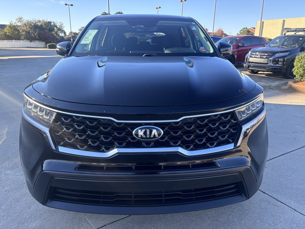 2021 Kia Sorento LX photo 2
