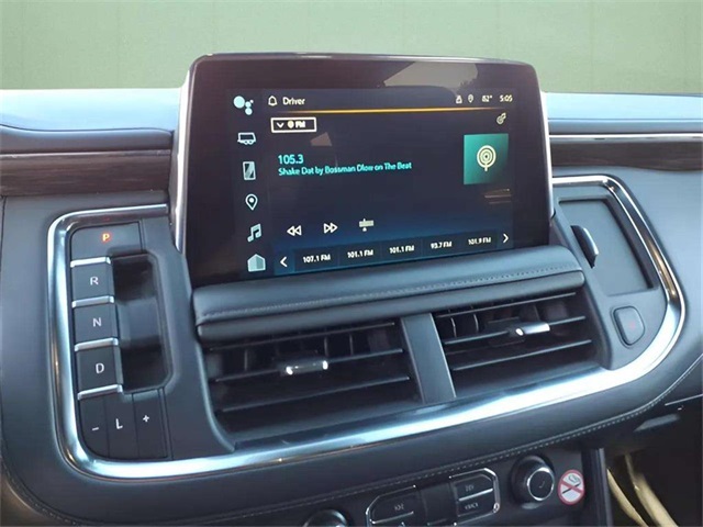 2023 Chevrolet Suburban LT photo 14