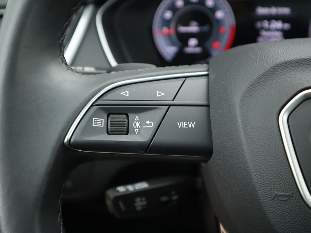 2025 Audi Q5 45 S line Premium Plus photo 10
