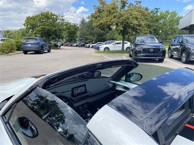 2019 Mazda MX-5 Miata Miata RF photo 16
