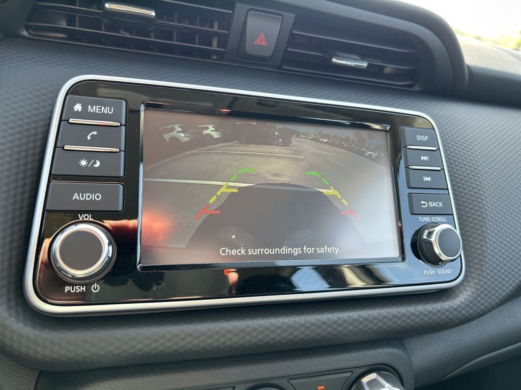 2025 Nissan Kicks Play S photo 23