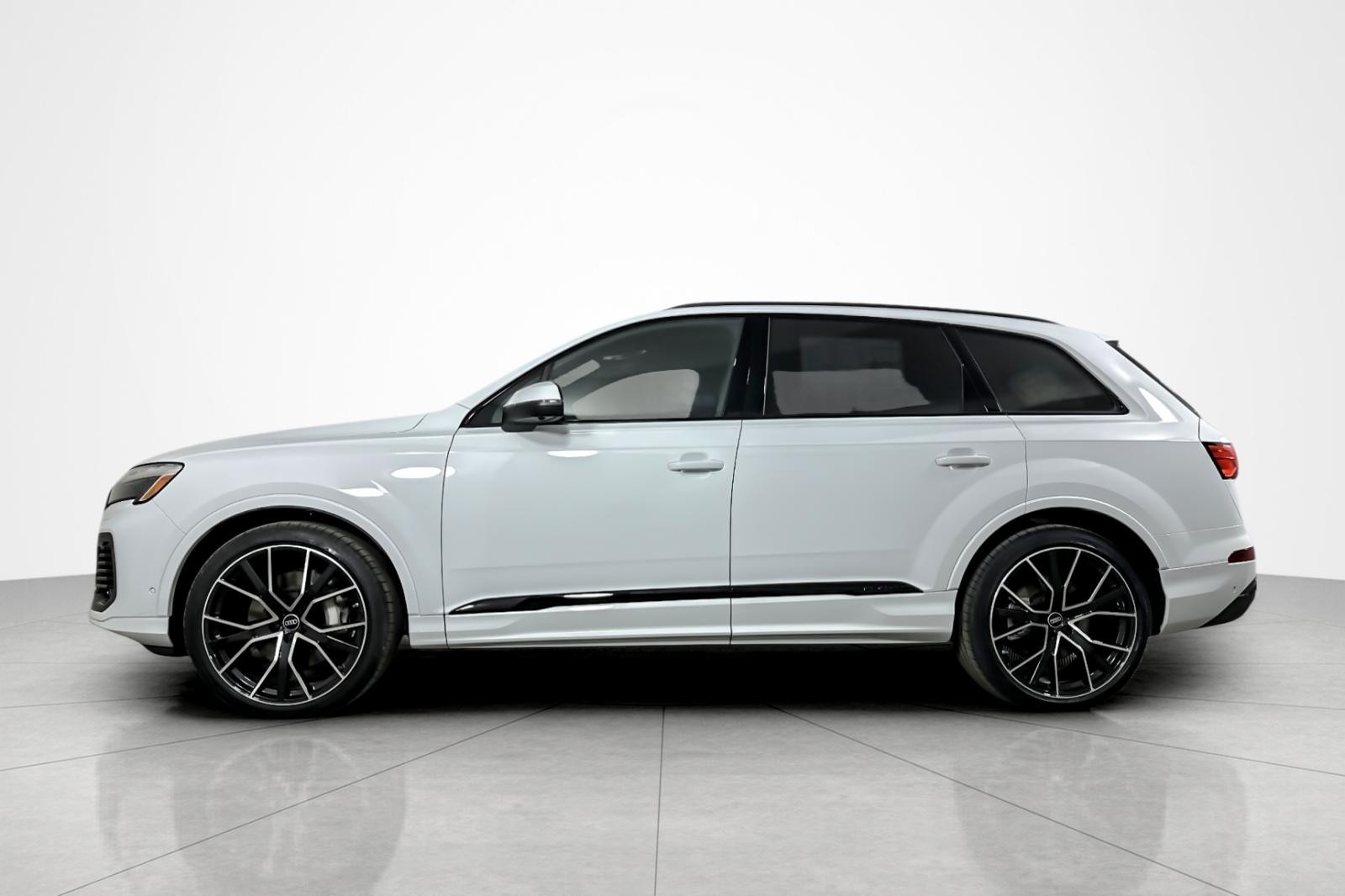 New 2025 Glacier White Metallic Audi Premium Plus 55 TFSI quattro image 3
