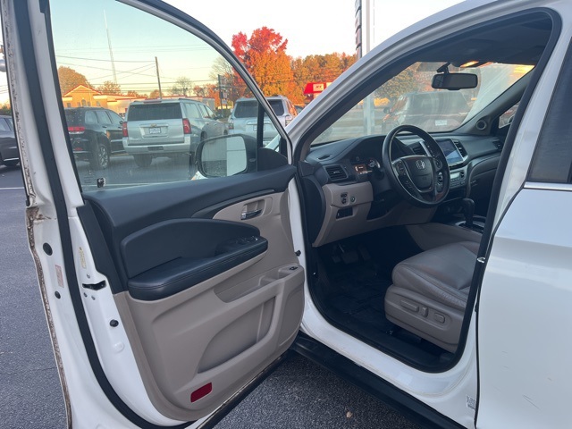 2016 Honda Pilot EX-L photo 4