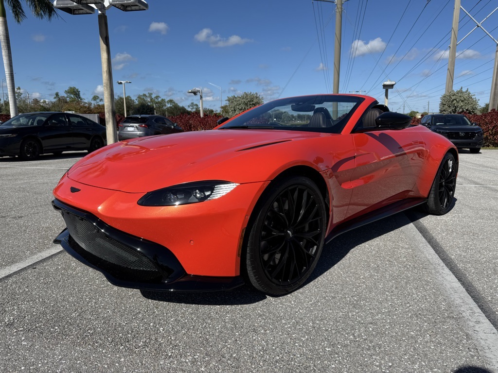 2023 Aston Martin Vantage Base's photo