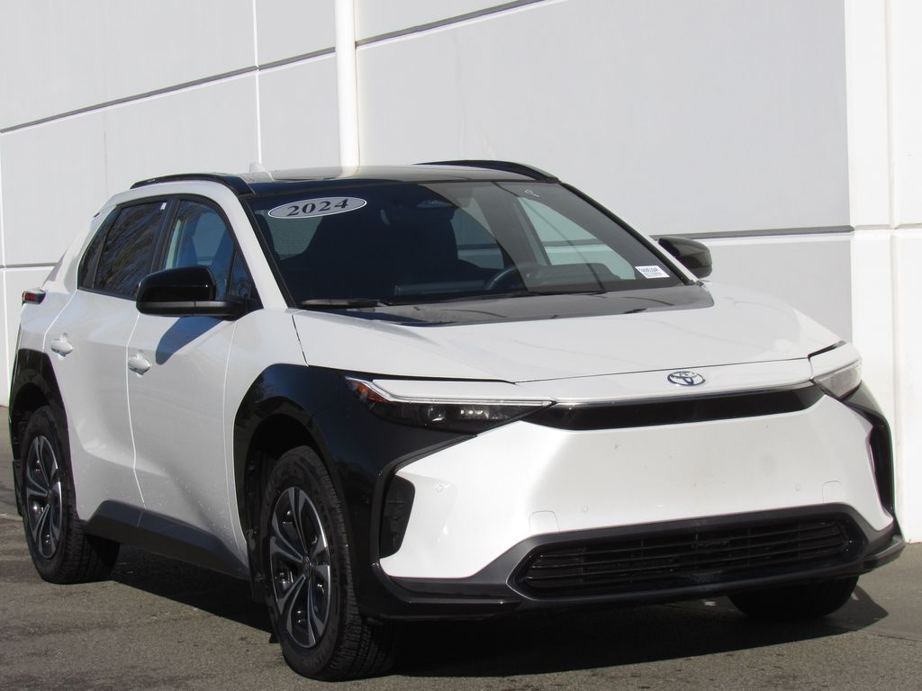 Used 2024 Toyota bZ4X XLE with VIN JTMABACA2RA085164 for sale in Bellingham, WA