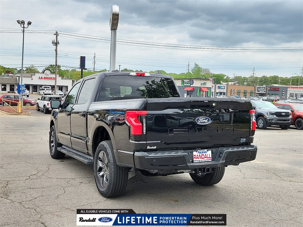 2025 Ford F-150 Lightning photo 4