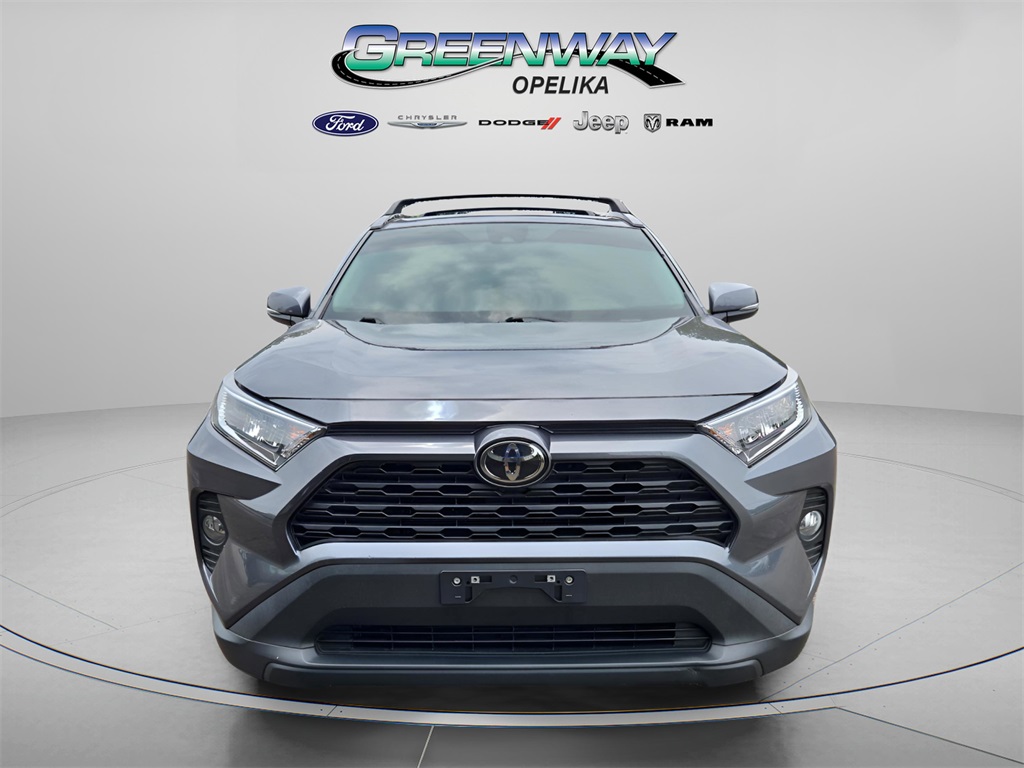2021 Toyota RAV4 XLE Premium photo 2
