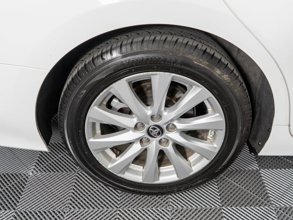 2018 Toyota Camry XLE XSE photo 27
