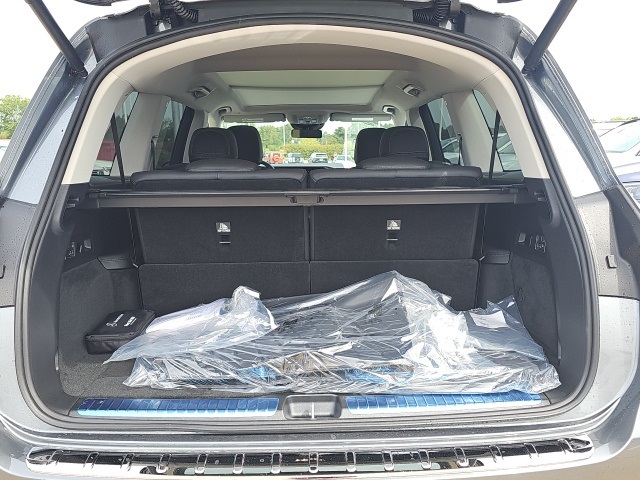 2026 Mercedes Benz GLS 450 4MATIC photo 8