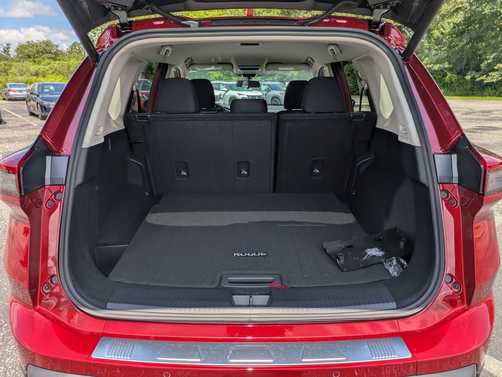2026 Nissan Rogue SV photo 23