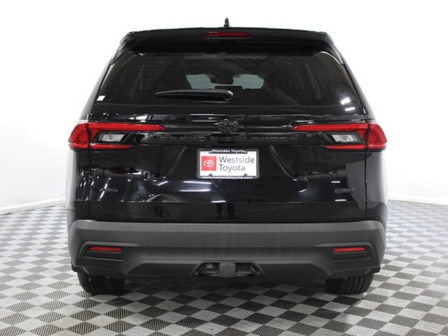 2024 Toyota Grand Highlander XLE photo 3