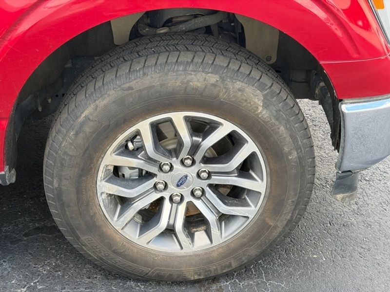 2021 Ford F-150 Lariat photo 4