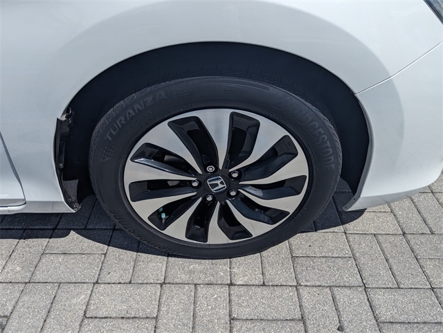 2015 Honda Accord Hybrid EX-L photo 16