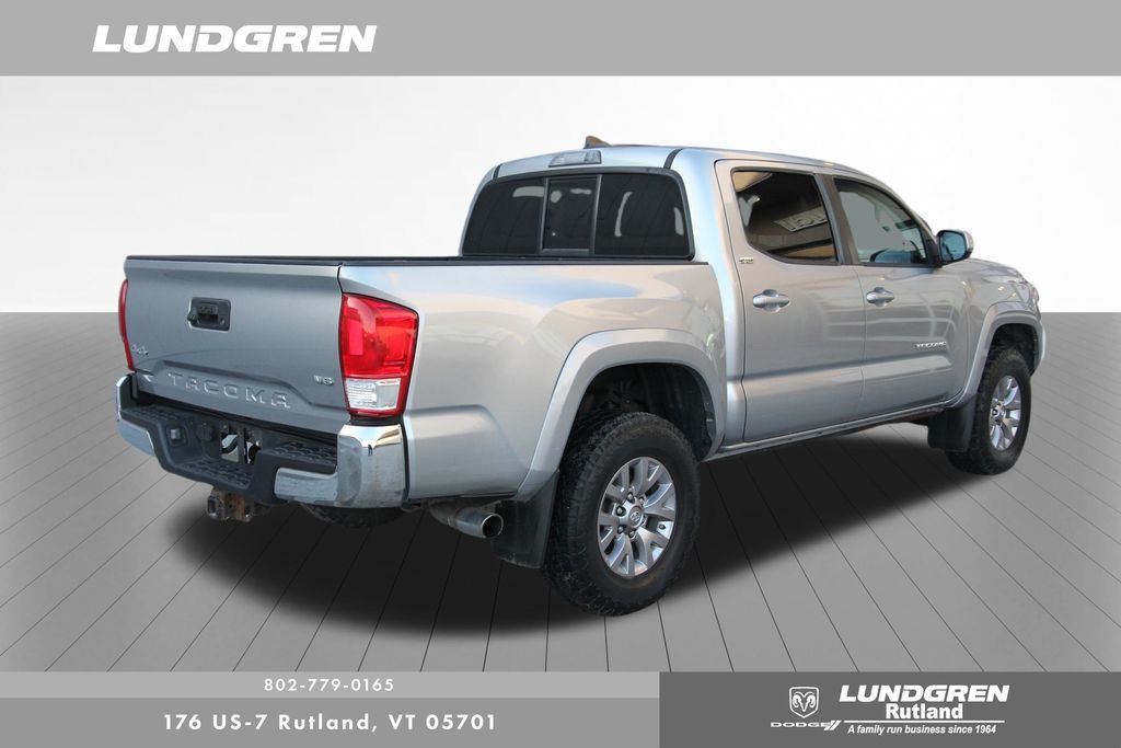 2017 Toyota Tacoma TRD Off-Road photo 3