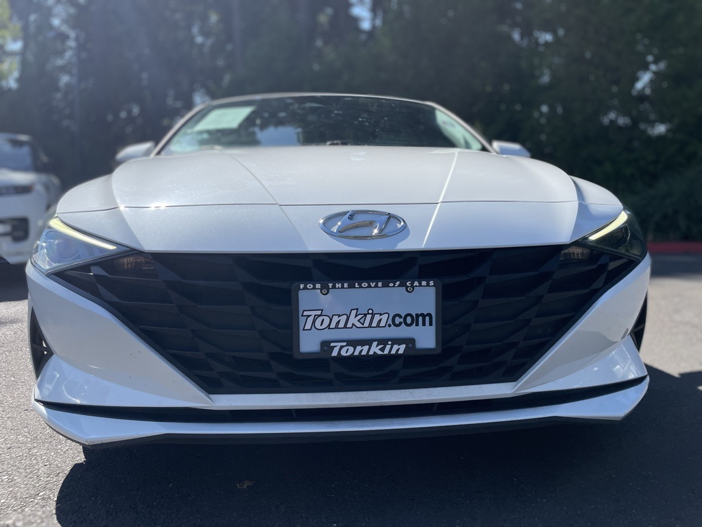 2022 Hyundai Elantra SE photo 5