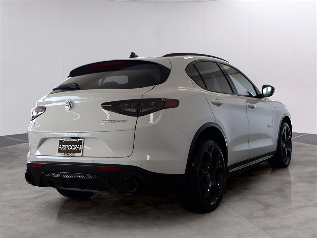 2025 Alfa Romeo Stelvio Sprint Base photo 7