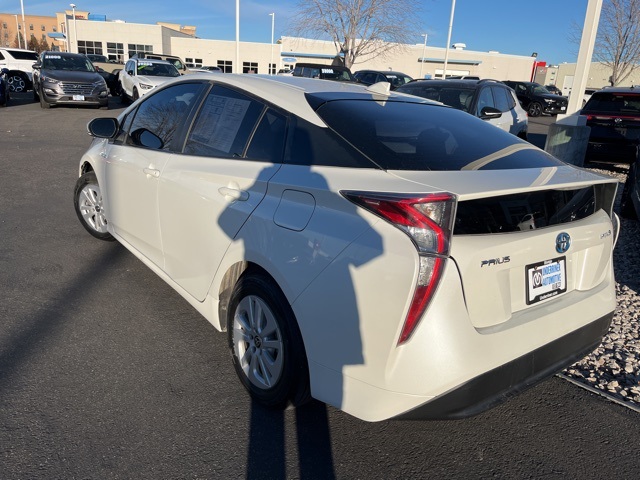 2017 Toyota Prius One photo 3