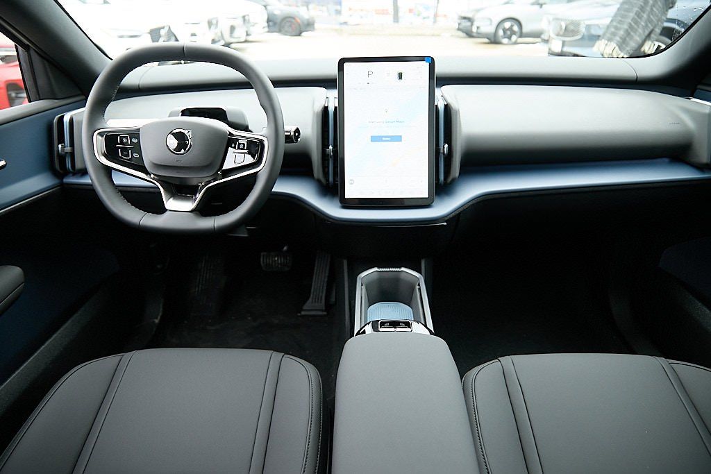 2026 VOLVO EX30 - Image 21