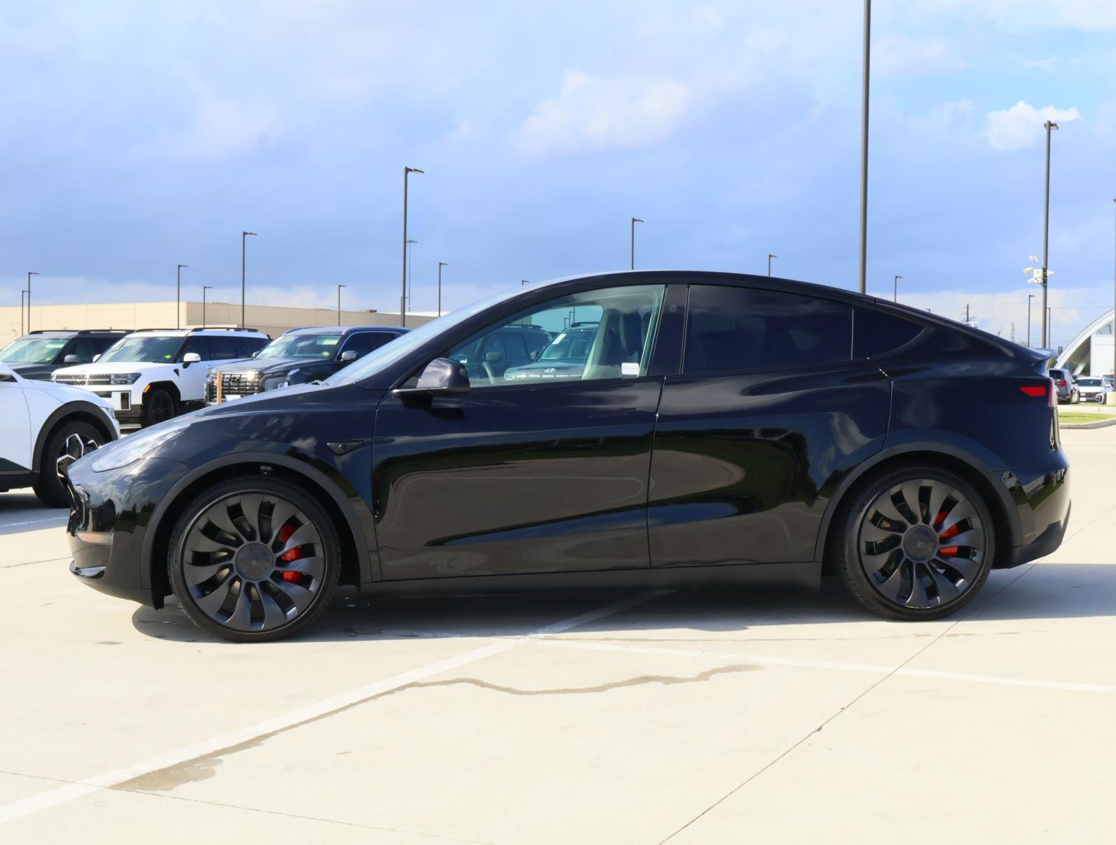 Used 2023 Tesla Model Y Performance with VIN 7SAYGDEFXPF976854 for sale in Friendswood, TX