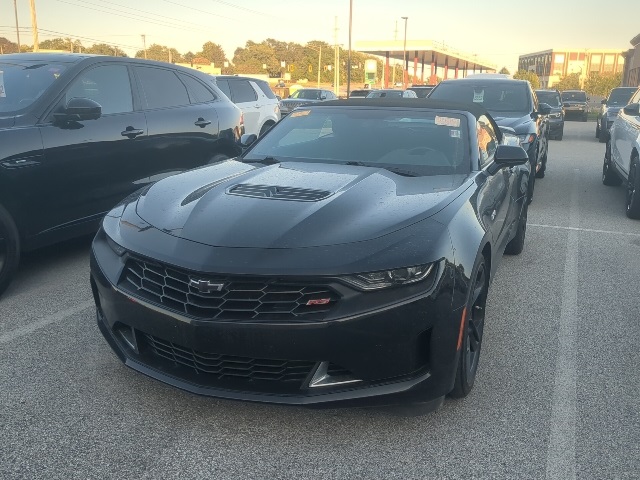2022 Chevrolet Camaro LT1 photo 2