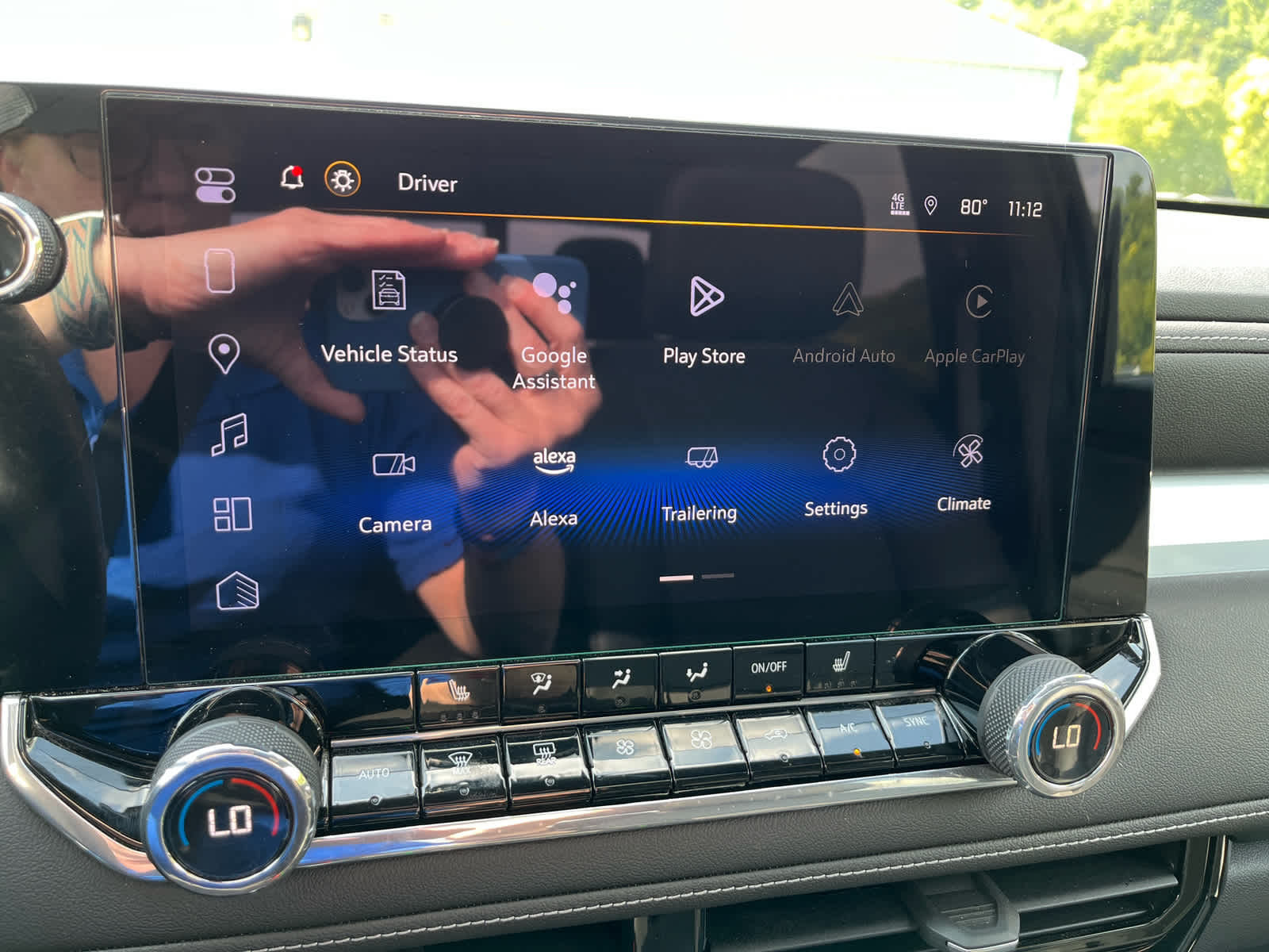 2024 Chevrolet Colorado LT photo 28
