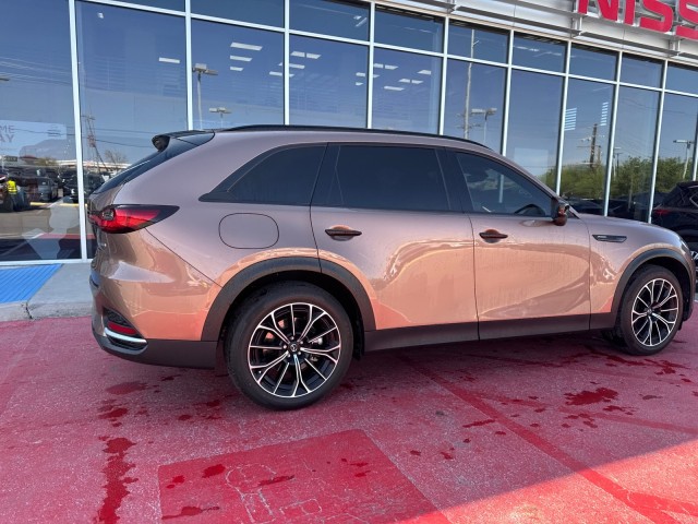 Used 2025 Melting Copper Metallic Mazda Premium Plus Package image 9