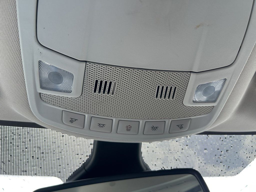 2022 Ford Edge Titanium photo 31
