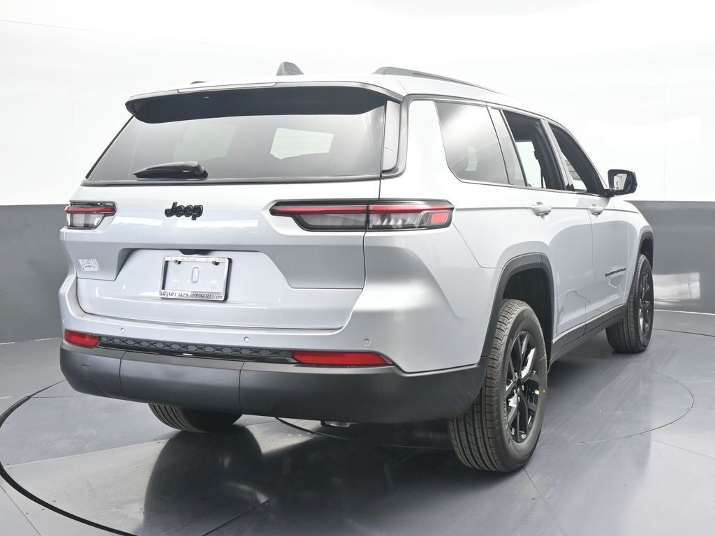 2025 Jeep Grand Cherokee Altitude X photo 4
