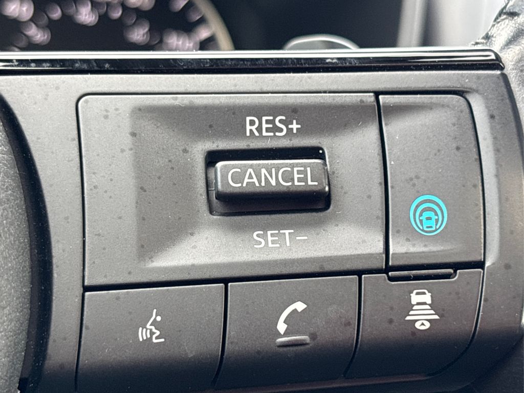 2023 Nissan Rogue SL photo 24