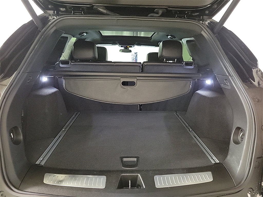 2025 CADILLAC XT5 - Image 25
