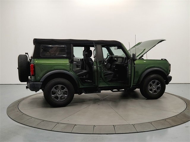 2022 Ford Bronco Base photo 15