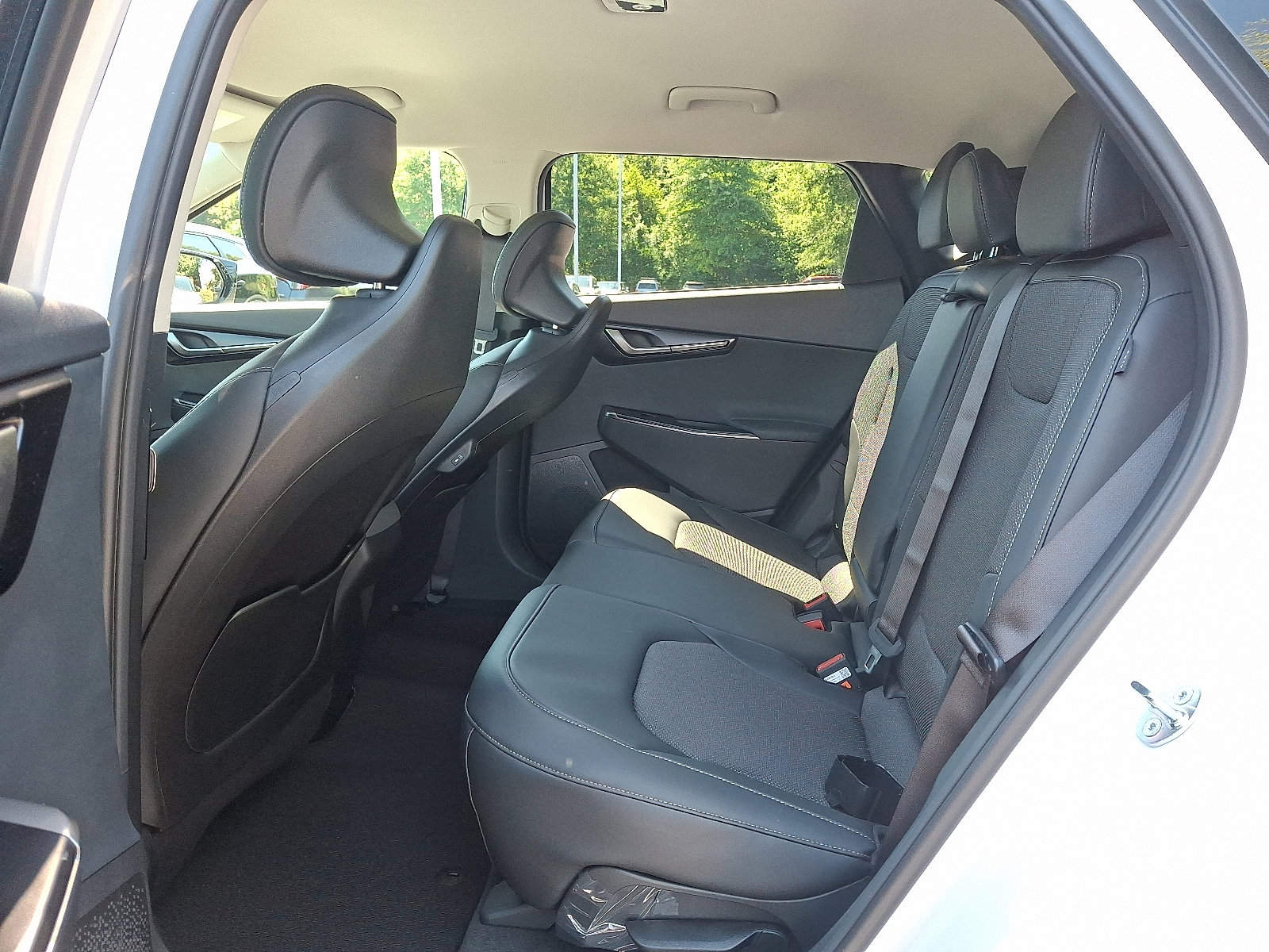 2025 Kia EV6 Light photo 5