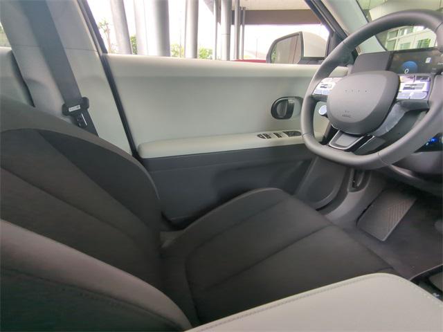 2025 Hyundai Ioniq 5 SE Standard Range photo 15