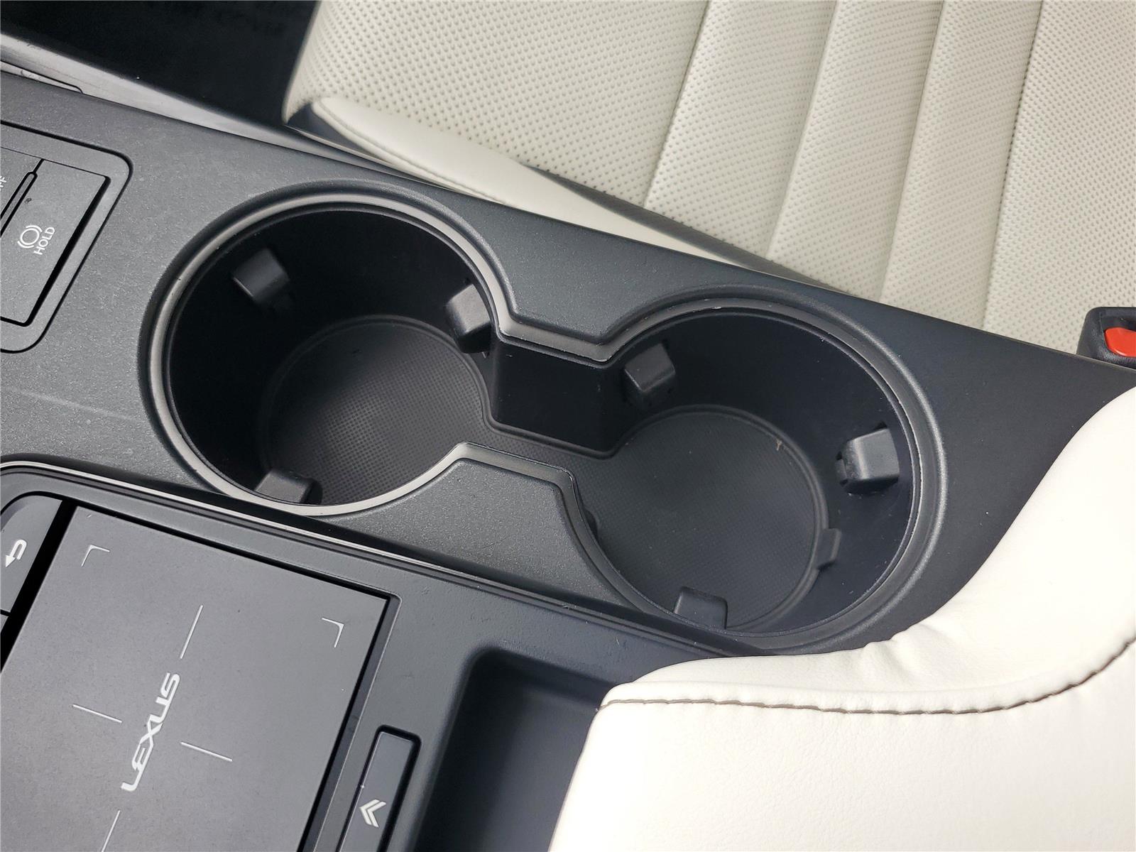 2022 Lexus IS 350 F SPORT photo 33
