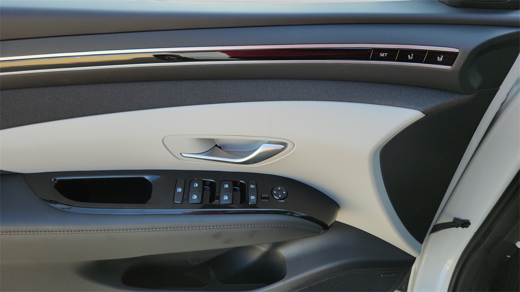 2024 Hyundai Tucson Hybrid Limited photo 22
