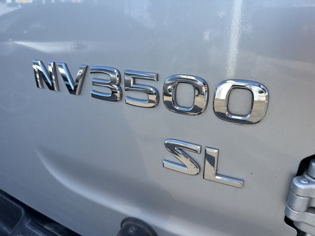 2017 Nissan NV3500 photo 3