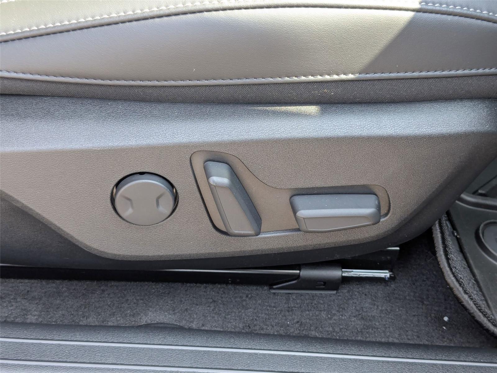 2025 Kia EV6 Wind photo 34