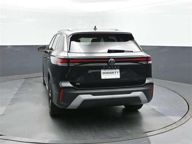 2025 Volkswagen Tiguan SE photo 8