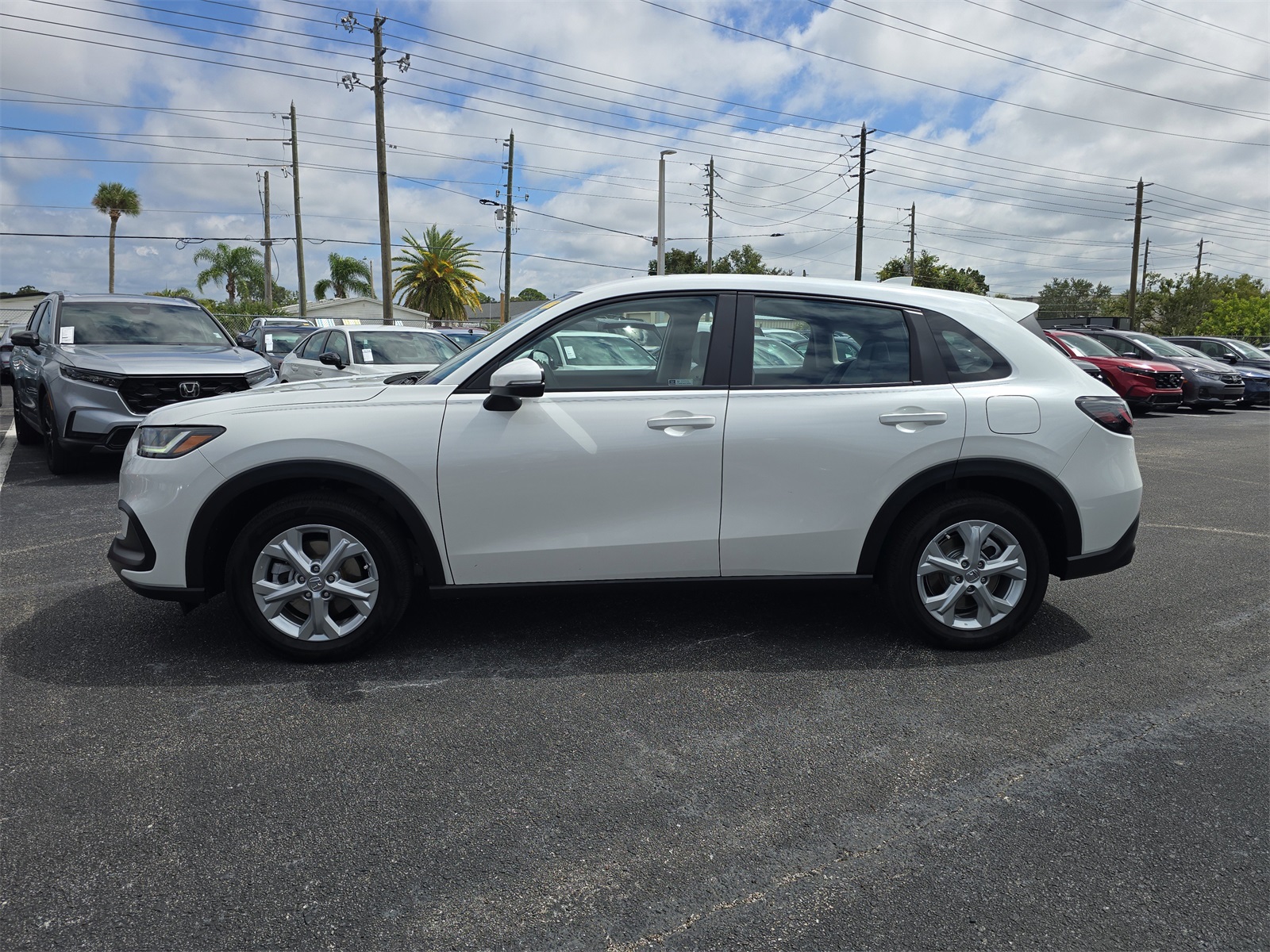 2023 Honda HR-V LX photo 4