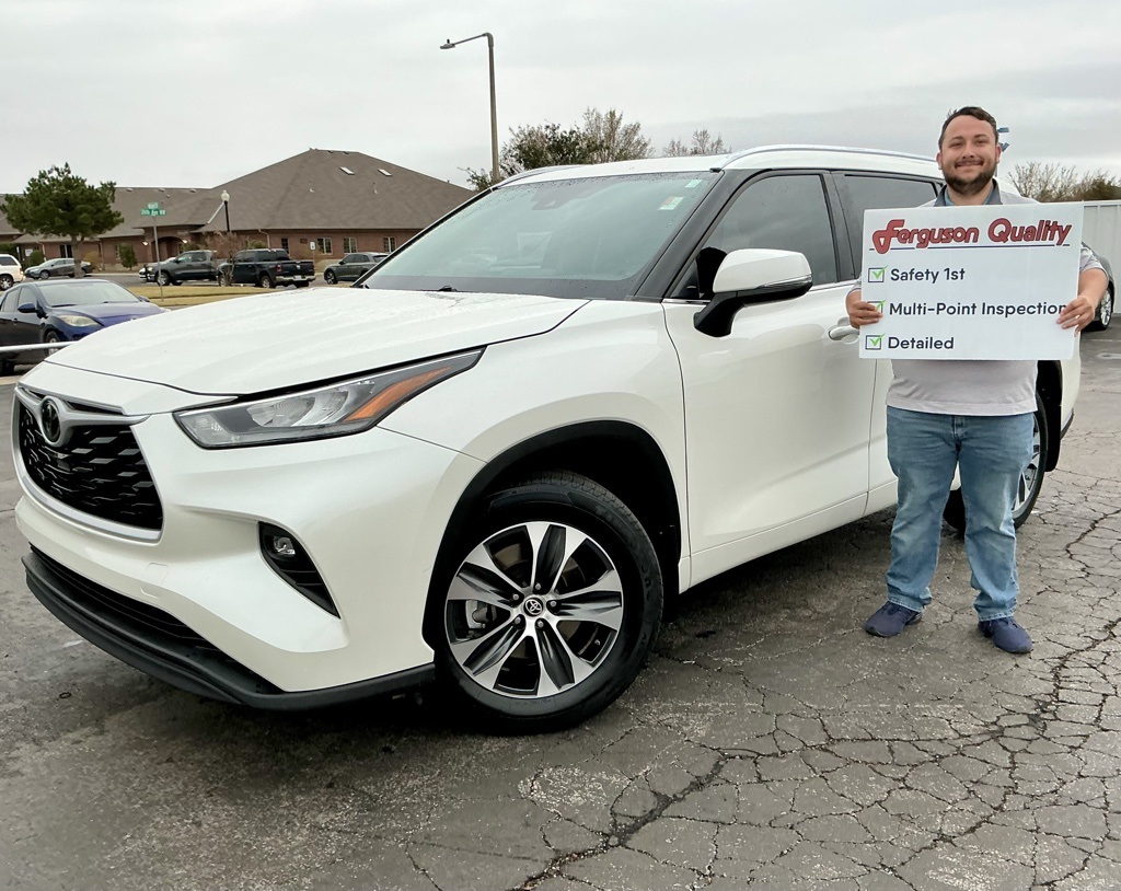 2020 Toyota Highlander XLE's photo